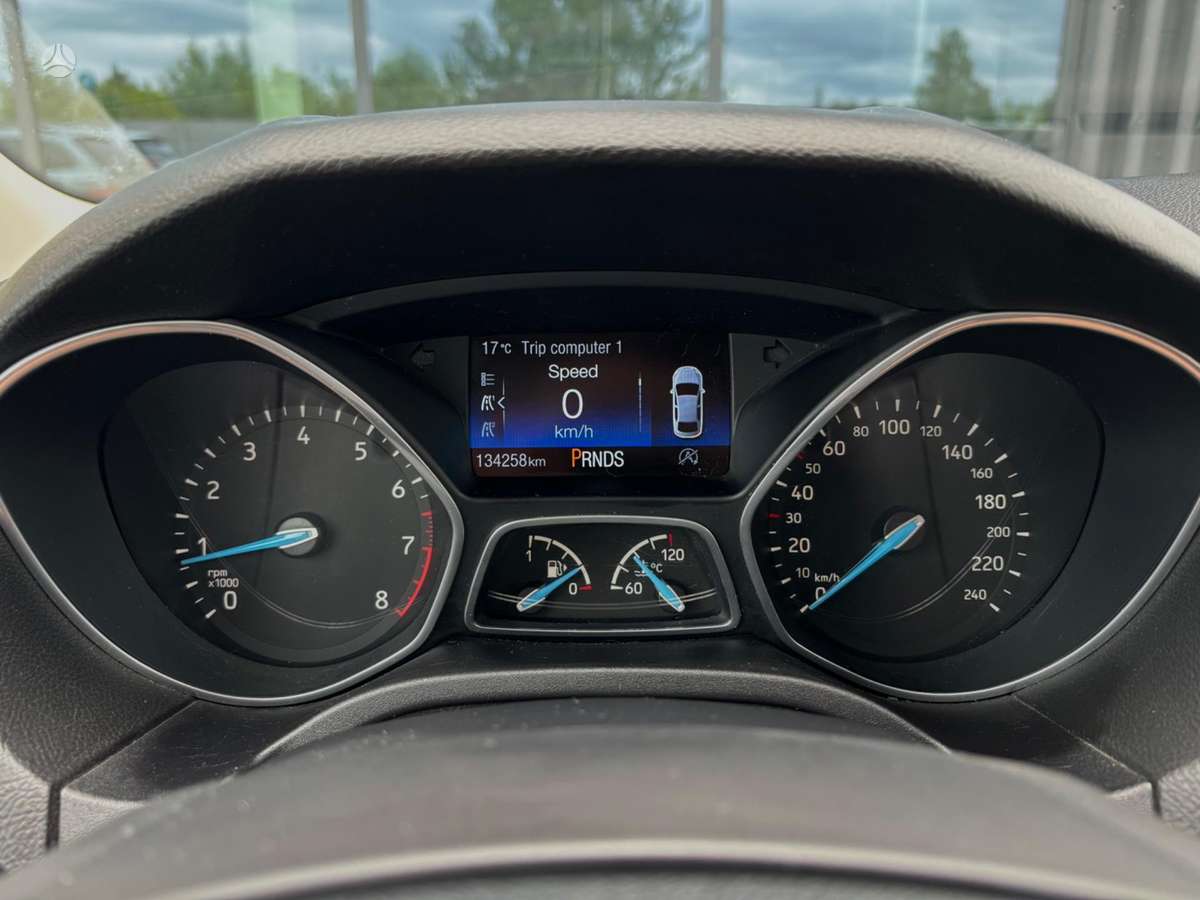 Ford Focus, 1.0 l., hatchback