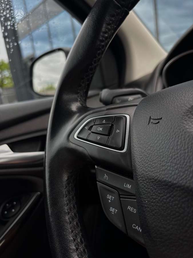 Ford Focus, 1.0 l., hatchback