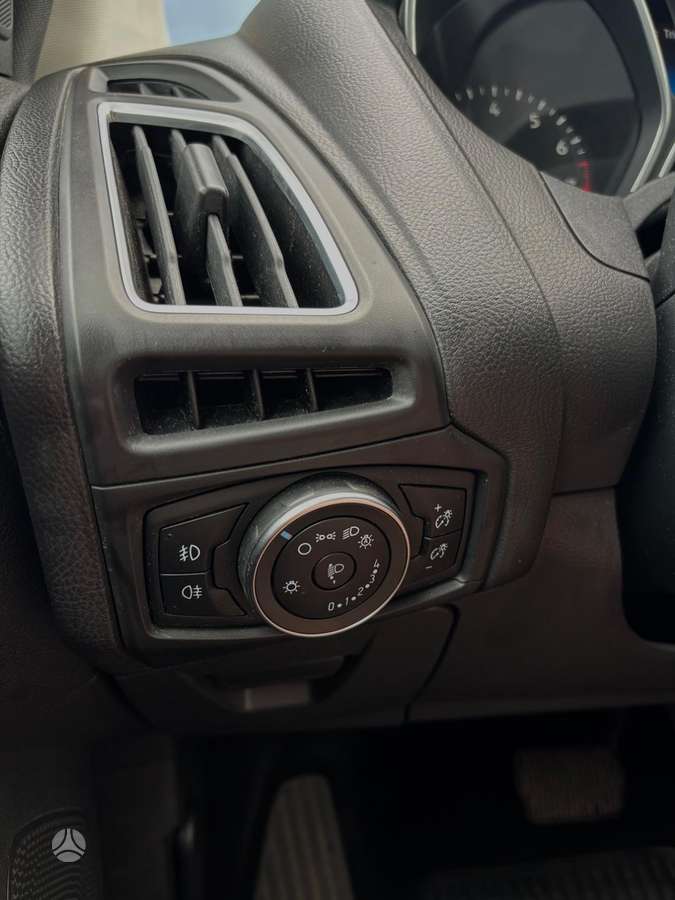 Ford Focus, 1.0 l., hatchback