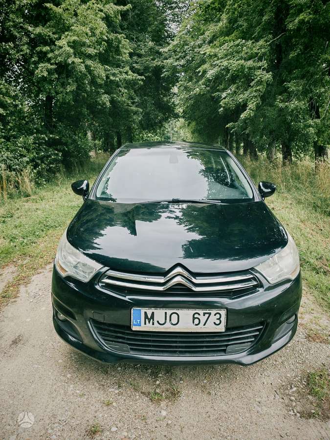Citroen C4, 1.6 l., hatchback