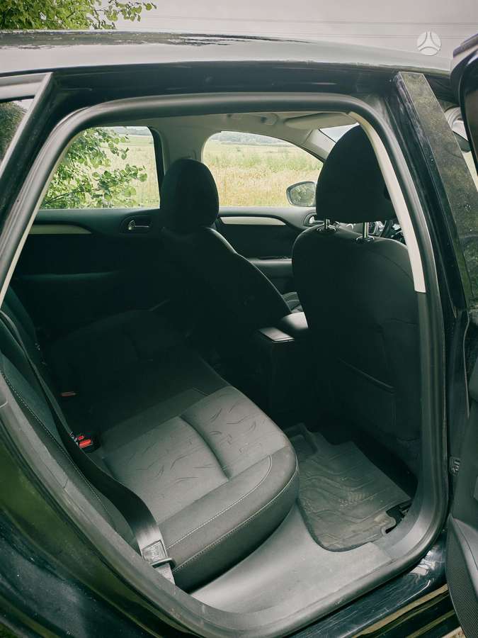 Citroen C4, 1.6 l., hatchback