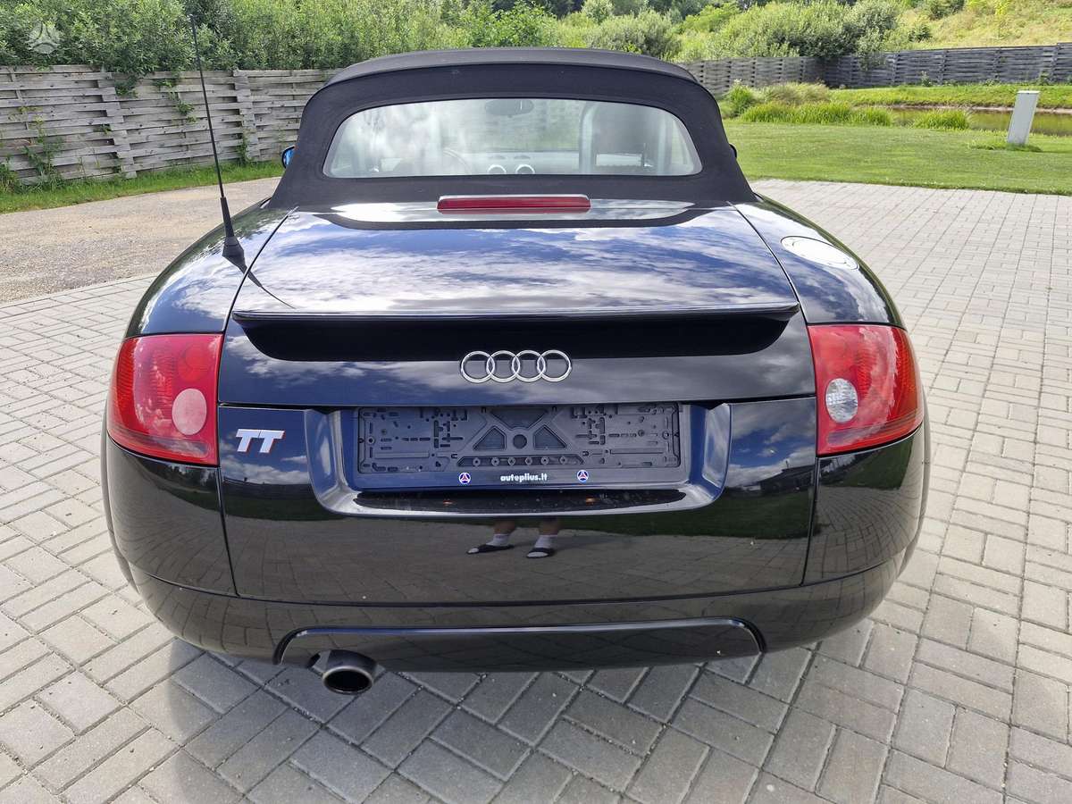 Audi TT, 1.8 l., convertible