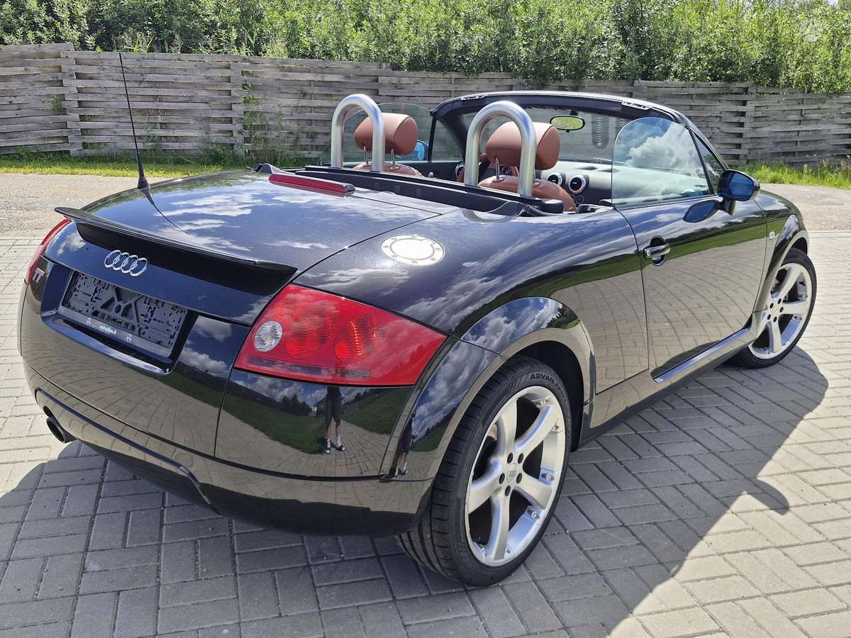 Audi TT, 1.8 l., convertible