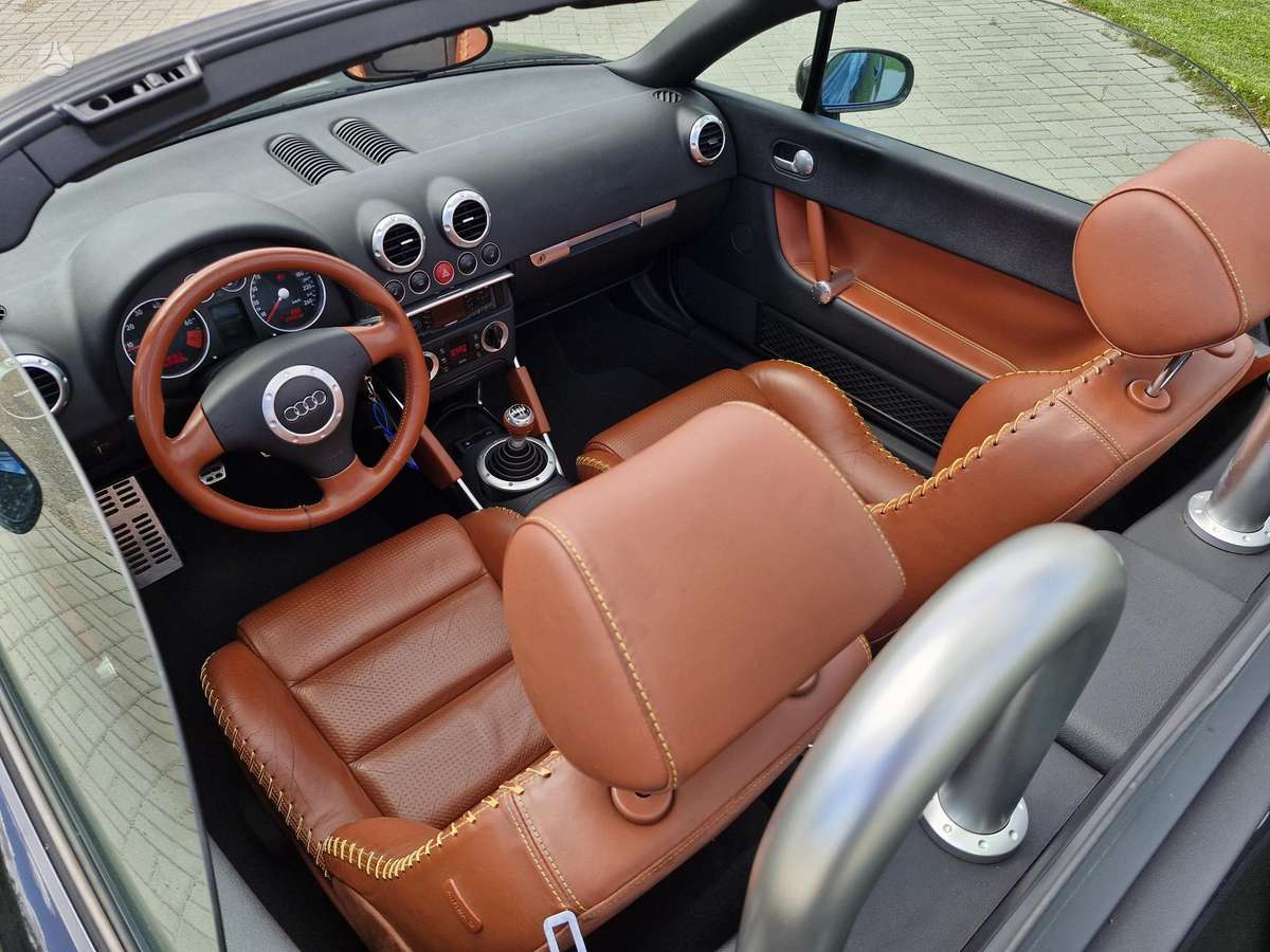 Audi TT, 1.8 l., convertible