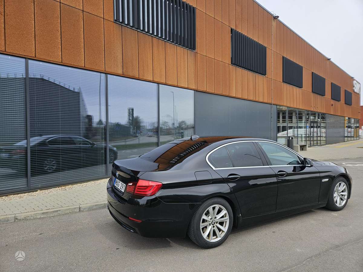BMW 520, 2.0 l., Седан