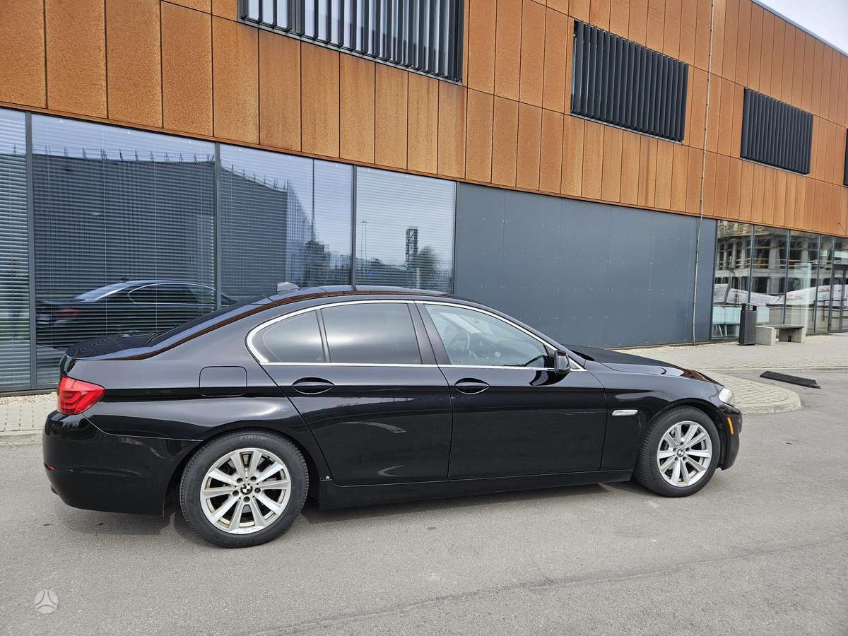 BMW 520, 2.0 l., Седан