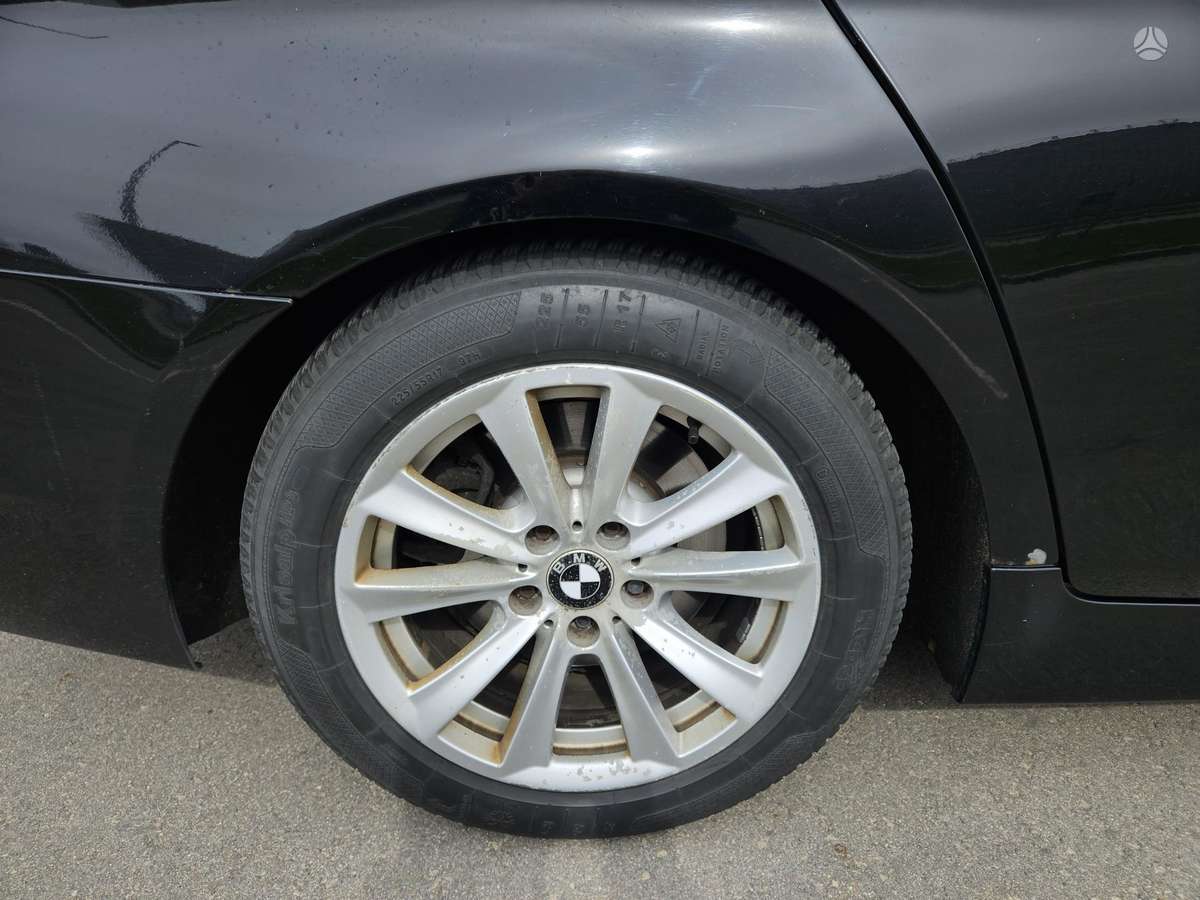 BMW 520, 2.0 l., Седан
