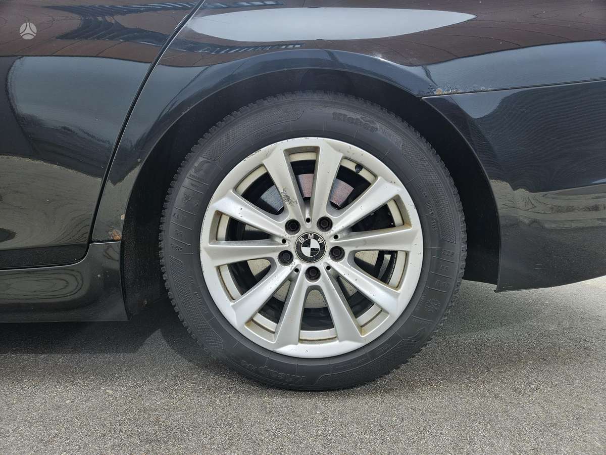 BMW 520, 2.0 l., Седан