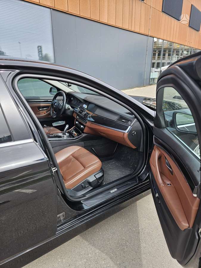 BMW 520, 2.0 l., Седан