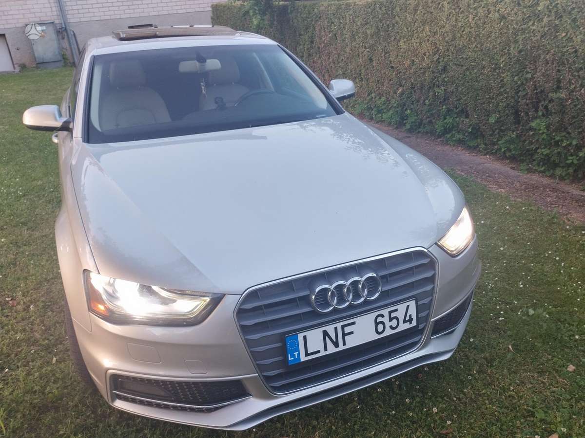 Audi A4, 2.0 l., Седан