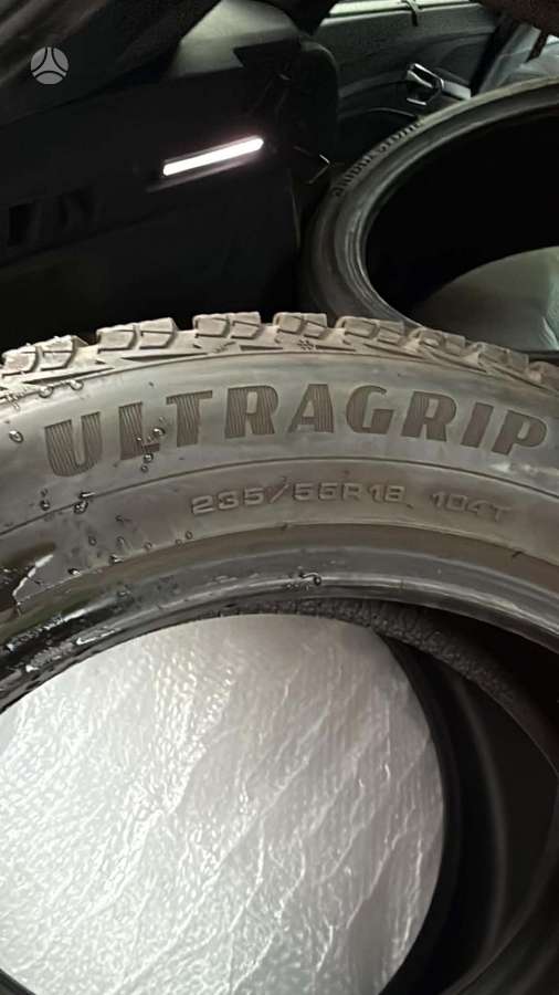 Goodyear, зимние 235/55 R18