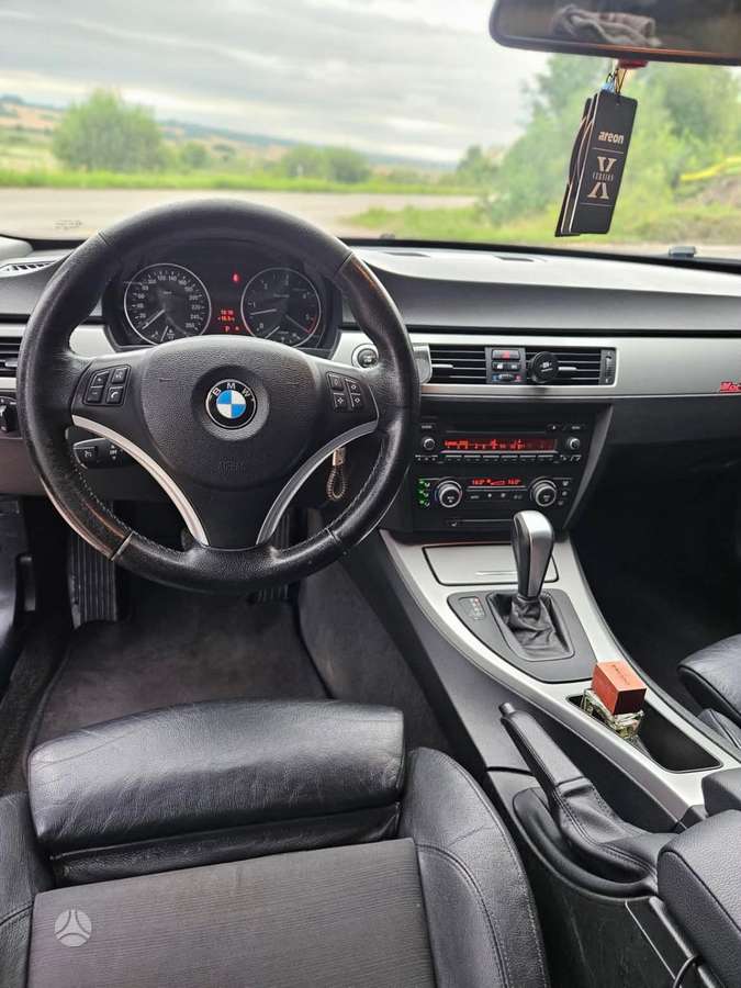 BMW 325, 3.0 l., Седан