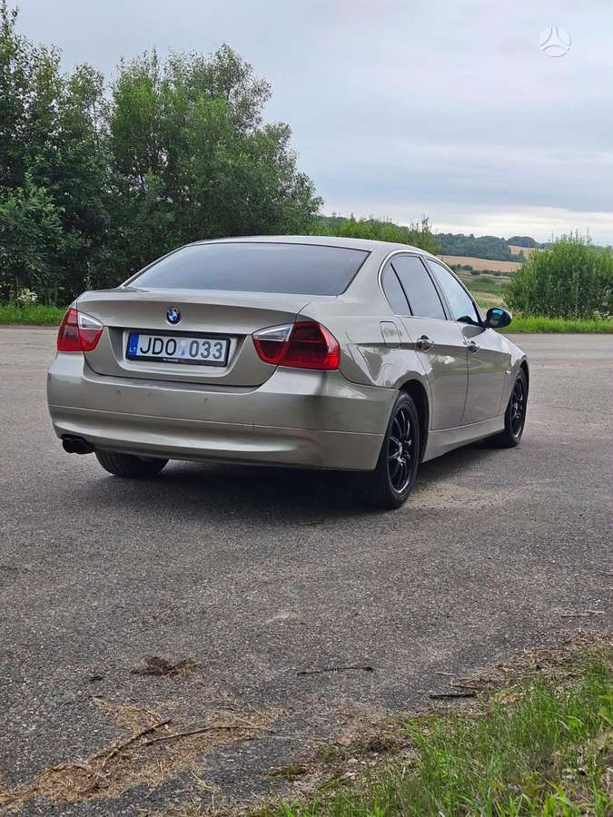 BMW 325, 3.0 l., Седан