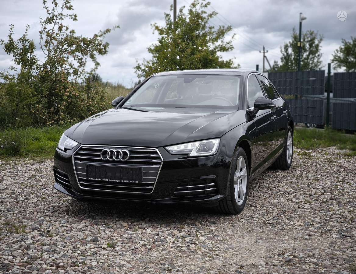 Audi A4, 2.0 l., Седан