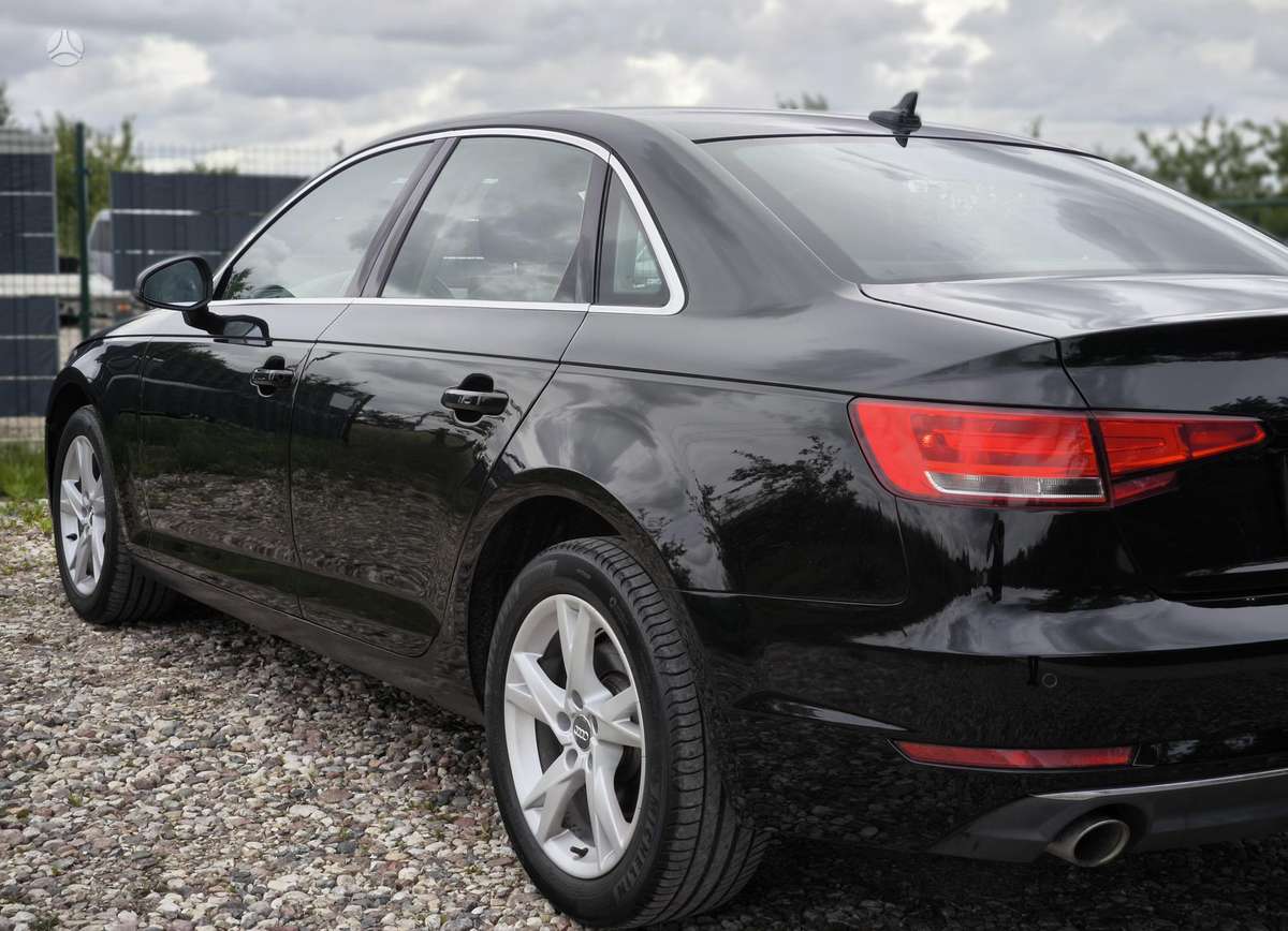 Audi A4, 2.0 l., sedanas