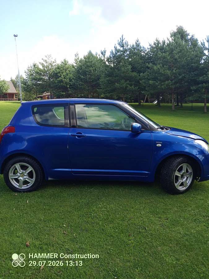 Suzuki Swift, 1.3 l., hatchback