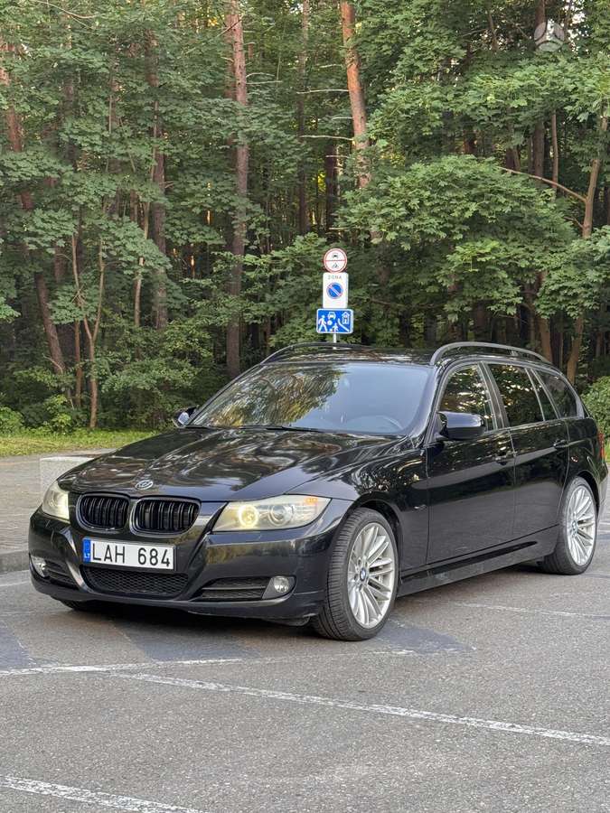 BMW 320, 2.0 l., universalas