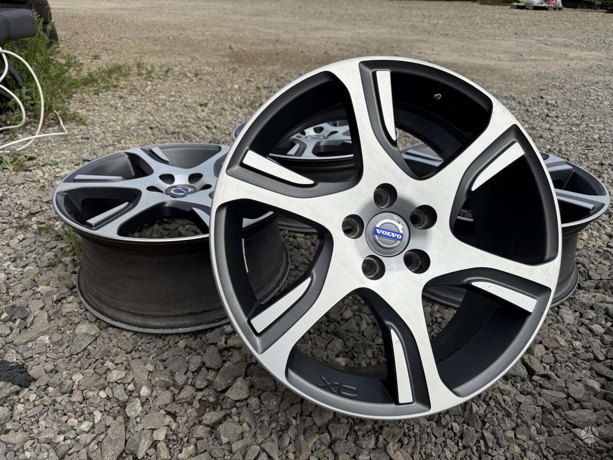 Volvo, lengvojo lydinio, R18