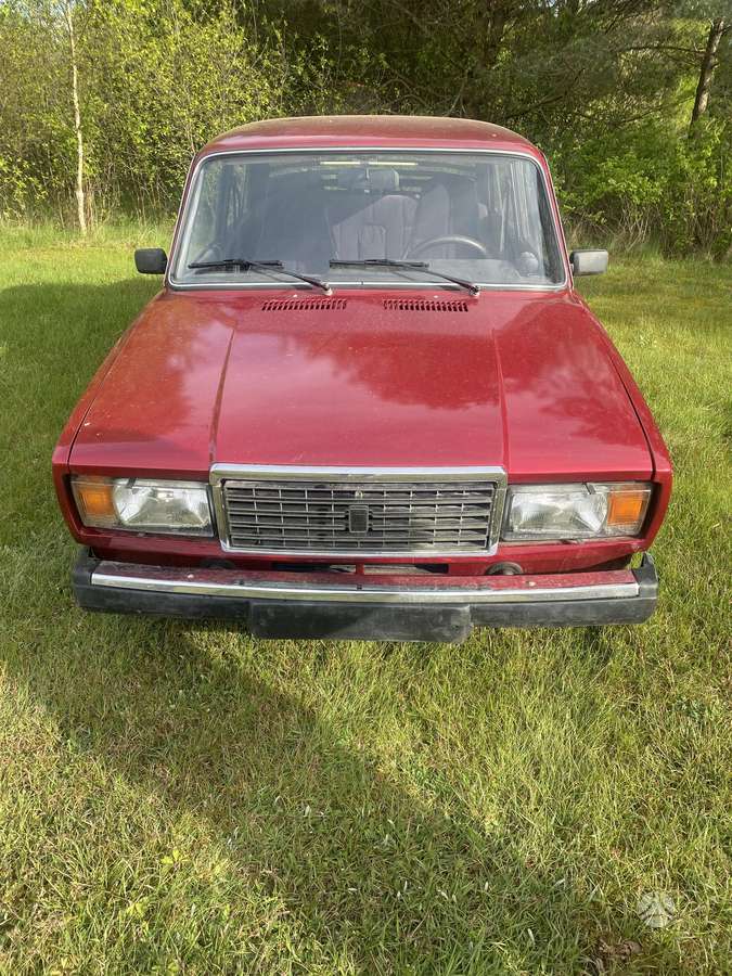 Lada 2107, saloon / sedan