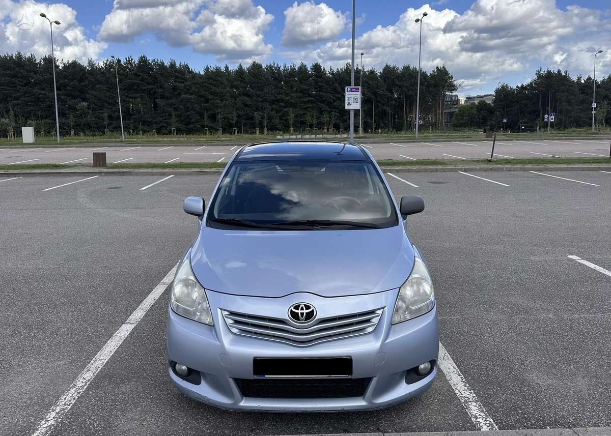 Toyota Verso - 3