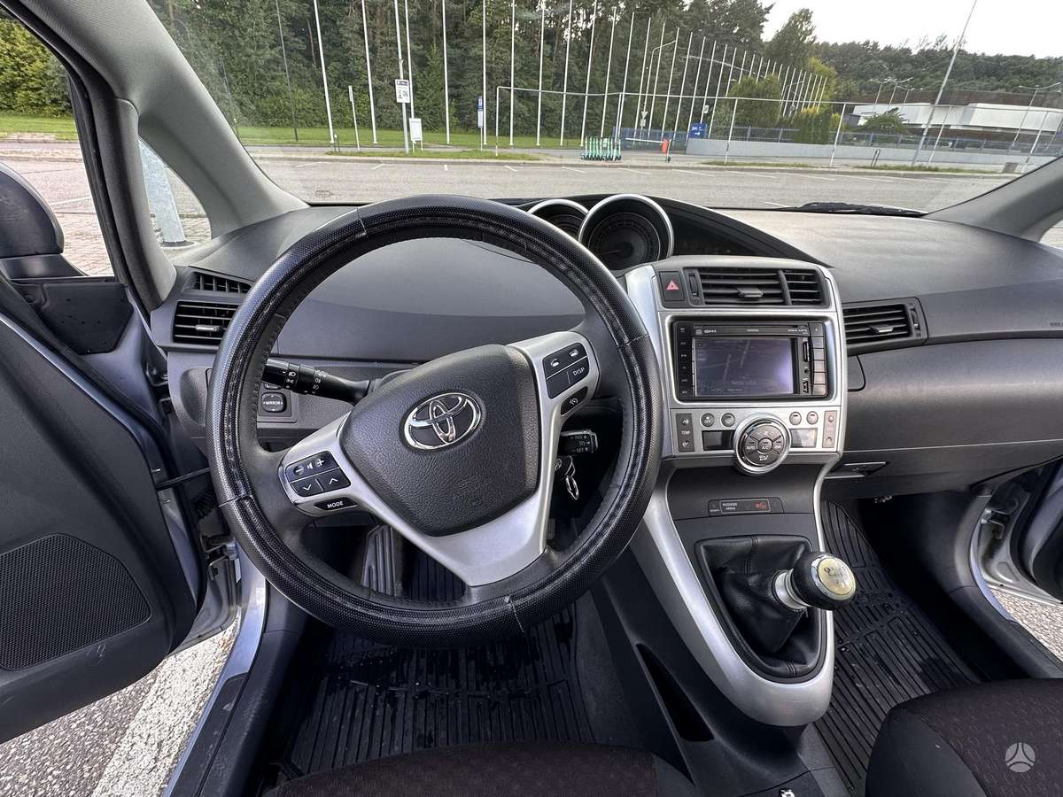 Toyota Verso - 11