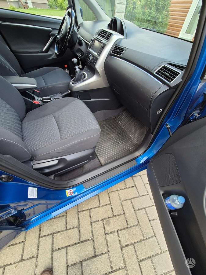 Toyota Verso - 8
