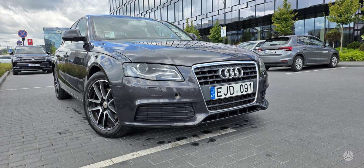 Audi A4, 1.8 l., Седан