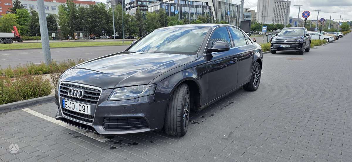 Audi A4, 1.8 l., Седан