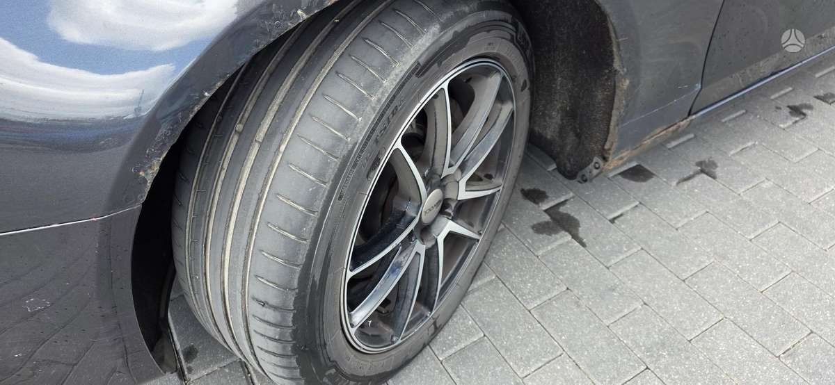 Audi A4, 1.8 l., Седан