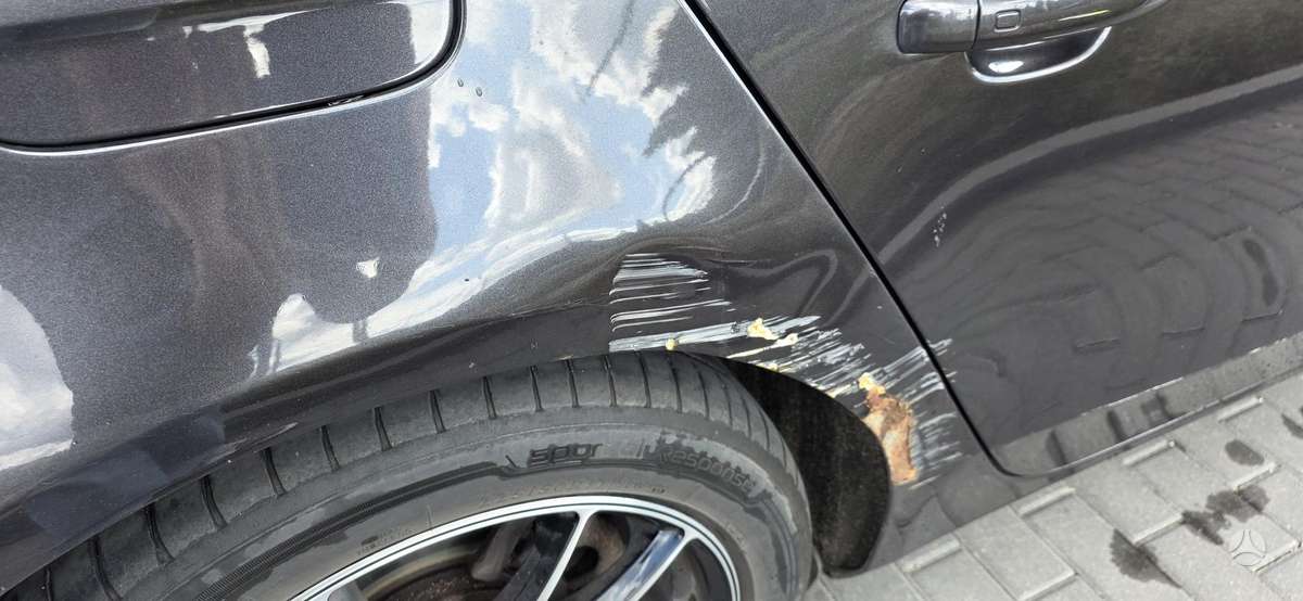 Audi A4, 1.8 l., Седан