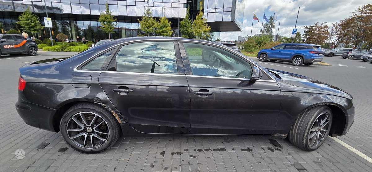 Audi A4, 1.8 l., Седан