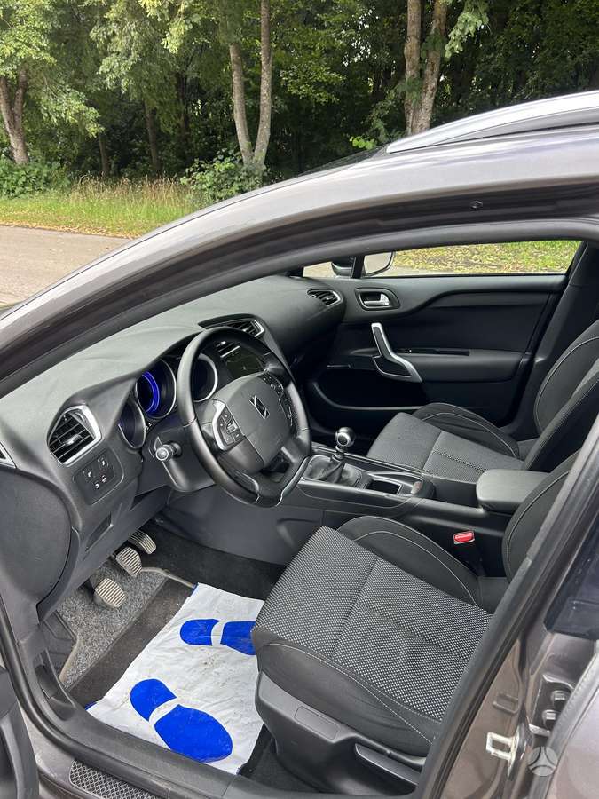 Citroen DS4, 1.2 l., Хэтчбек