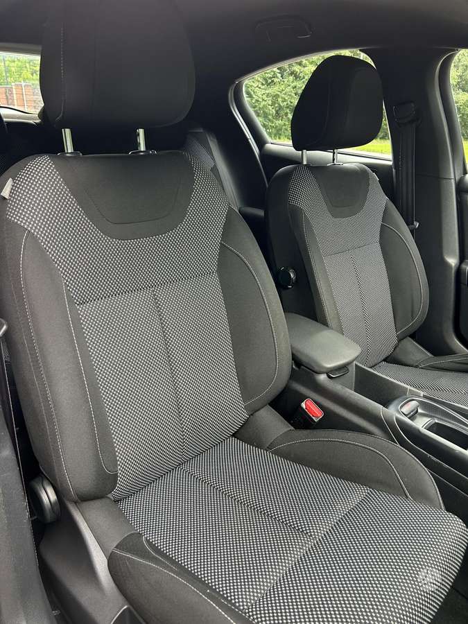Citroen DS4, 1.2 l., Хэтчбек