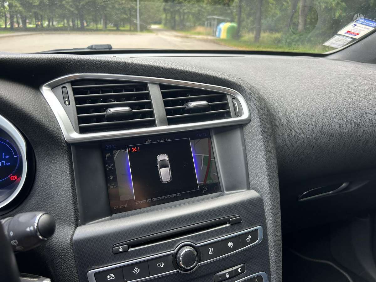 Citroen DS4, 1.2 l., Хэтчбек