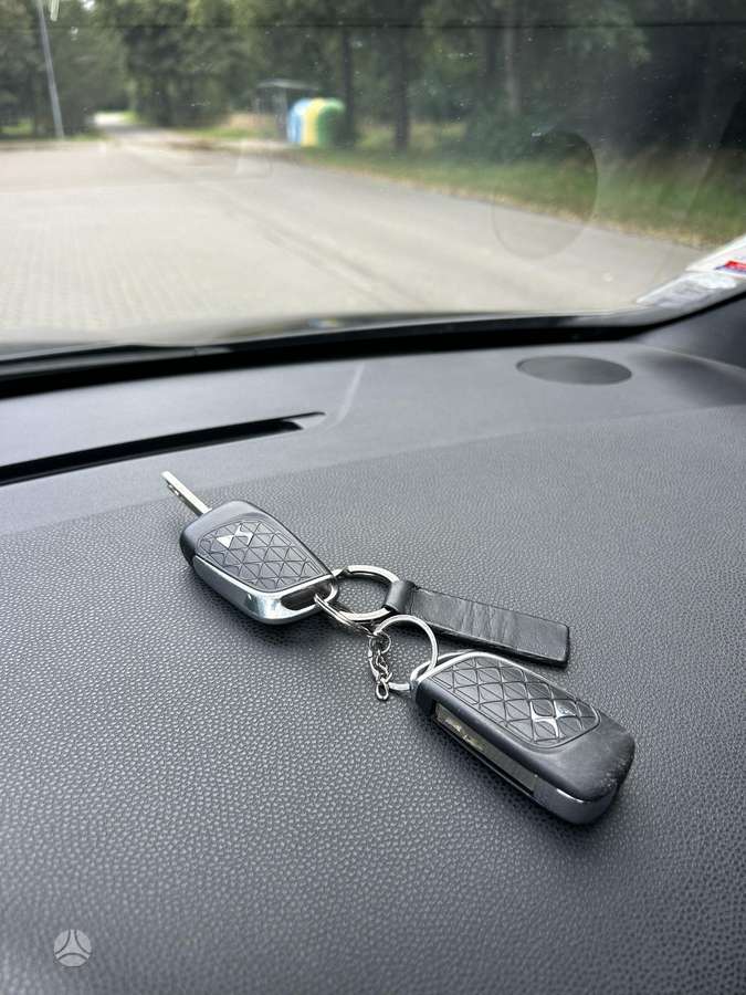Citroen DS4, 1.2 l., Хэтчбек