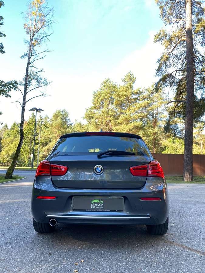BMW 118, 2.0 l., hatchback