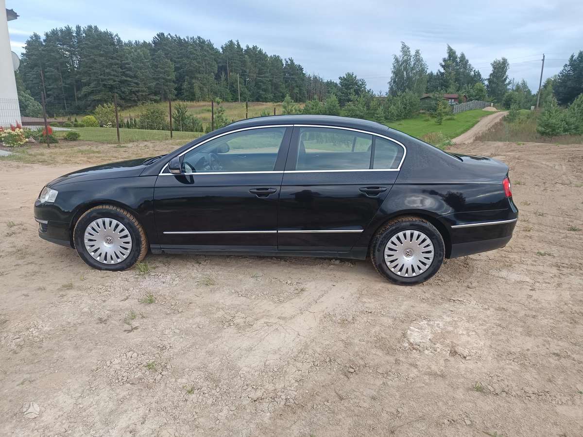 Volkswagen Passat - 2
