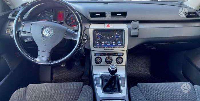 Volkswagen Passat - 8