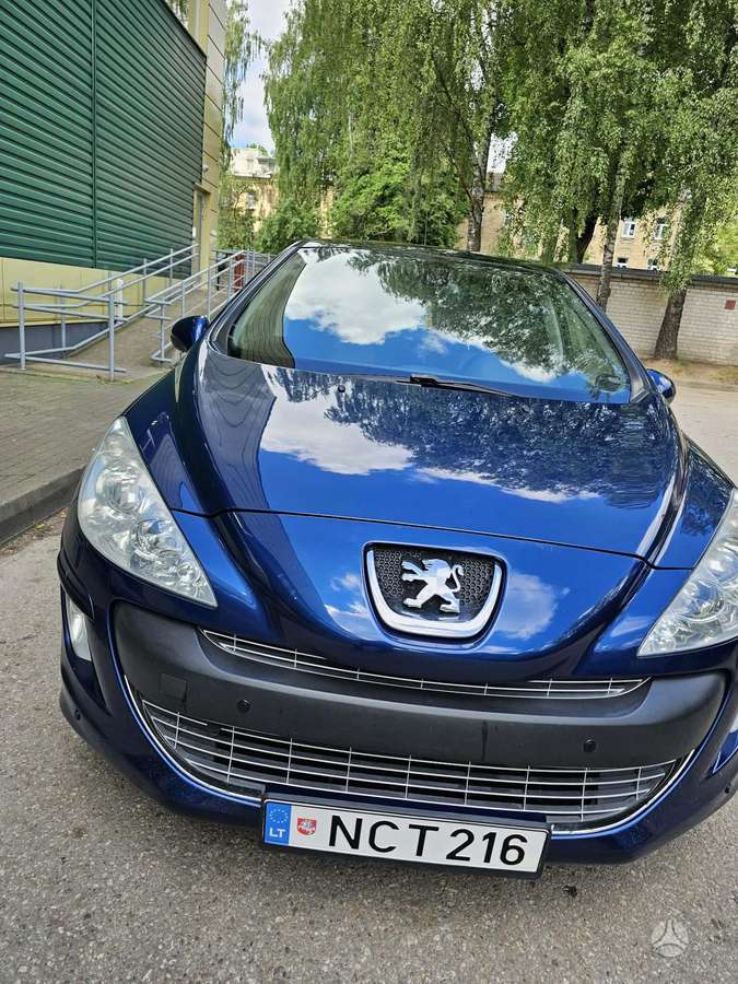 Peugeot 308 - 1