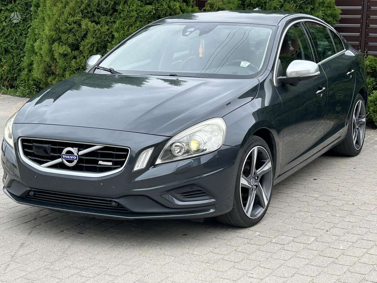 Volvo S60, 2.4 l., Седан