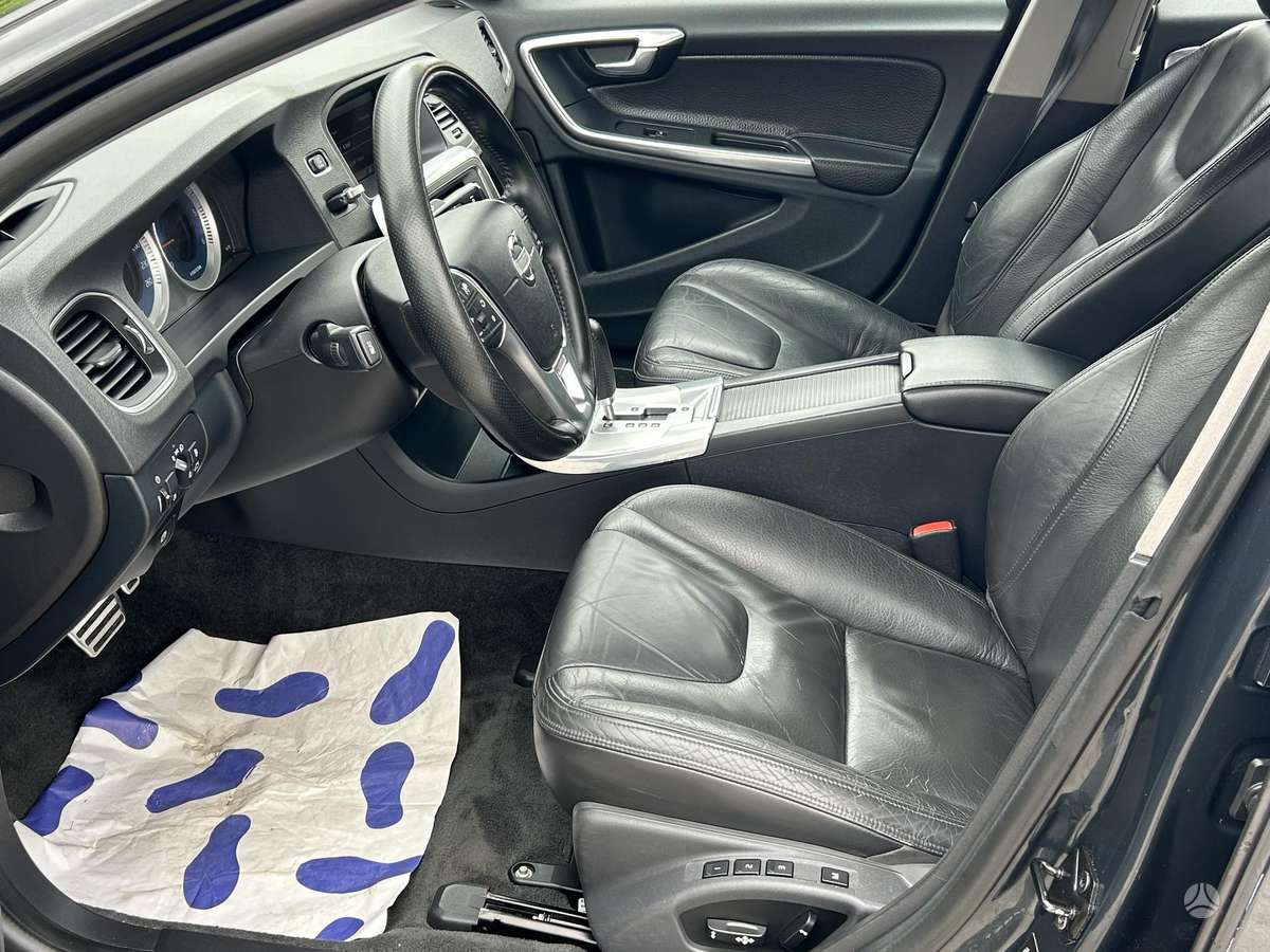 Volvo S60, 2.4 l., Седан