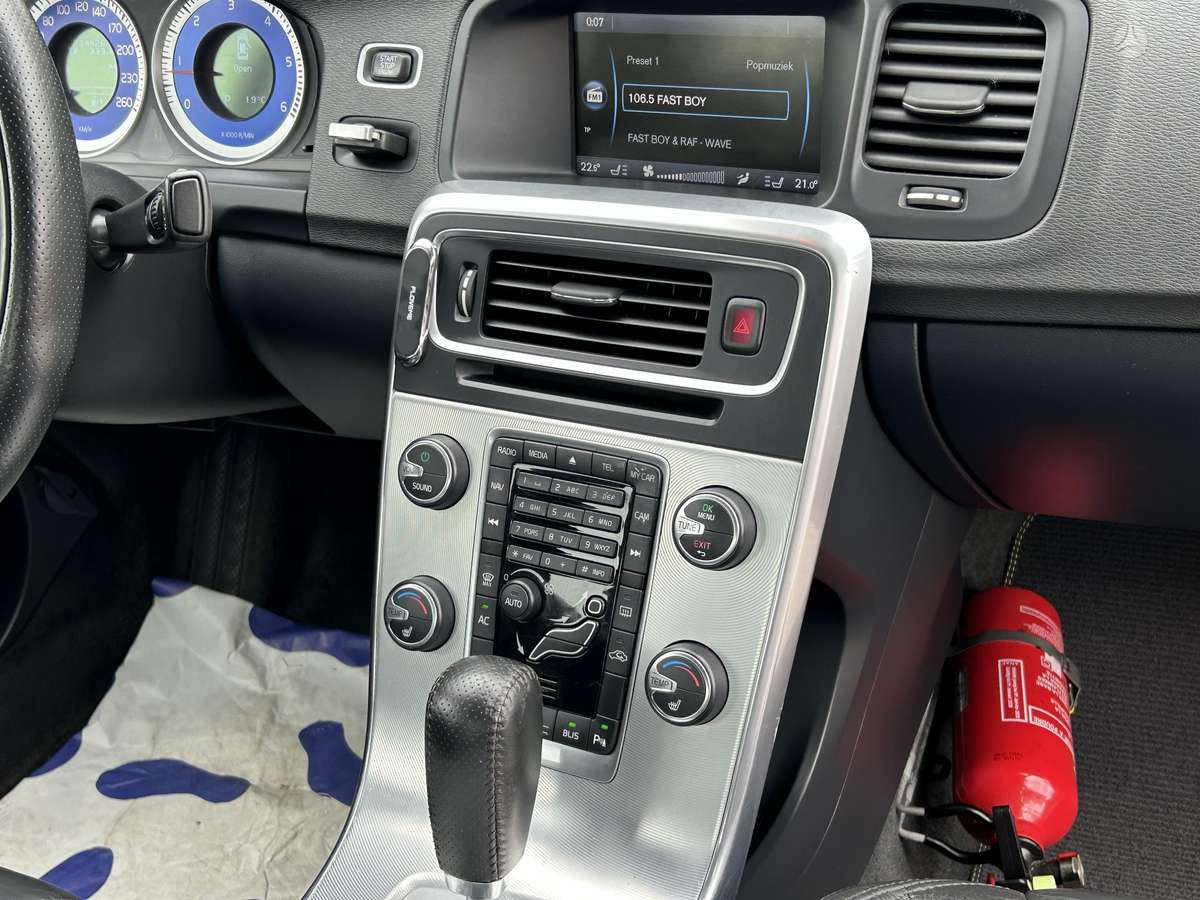 Volvo S60, 2.4 l., Седан