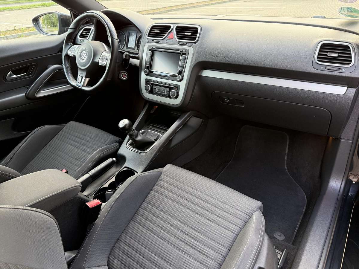 Volkswagen Scirocco, 1.4 l., Хэтчбек