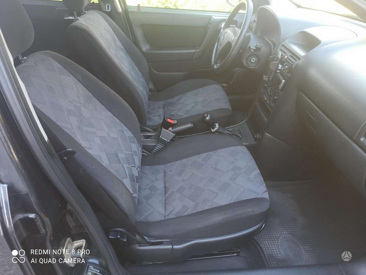Opel Astra, 1.7 l., hatchback