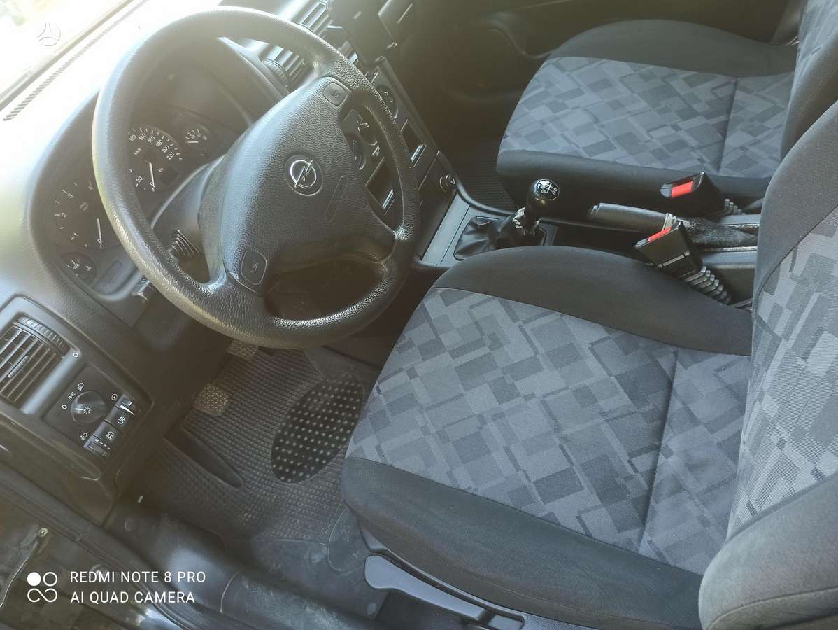 Opel Astra, 1.7 l., hatchback