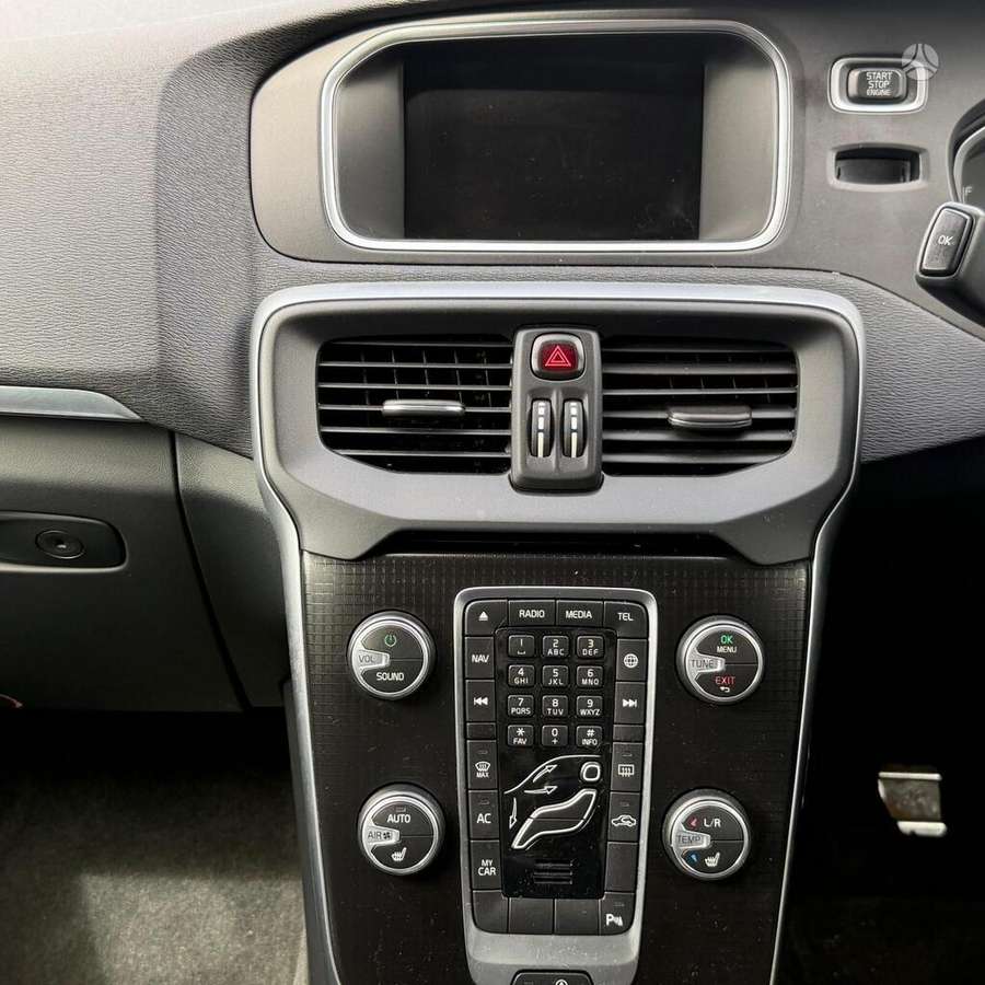 Volvo V40, 2.0 l., Хэтчбек