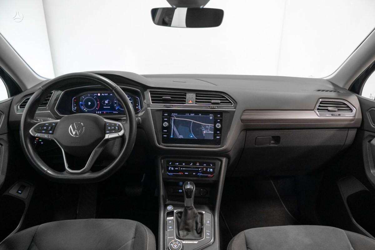 Volkswagen Tiguan Allspace - 8