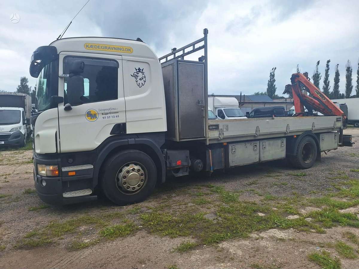 Scania P270, su kranu