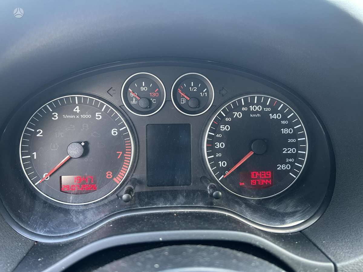 Audi A3, 1.8 l., Хэтчбек