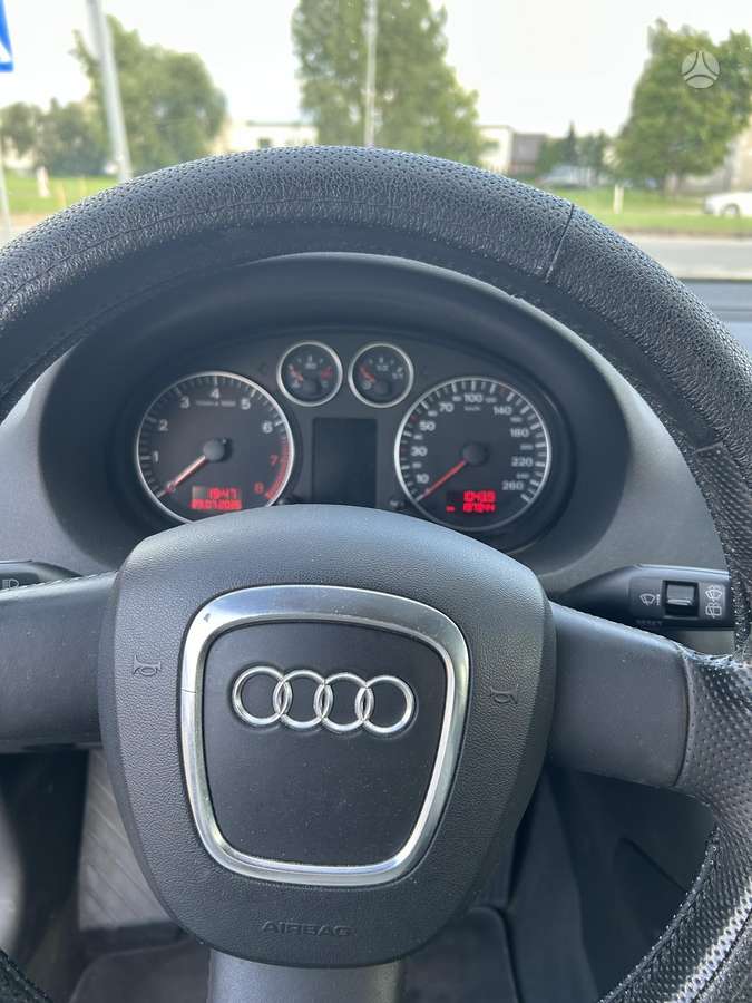 Audi A3, 1.8 l., hatchback